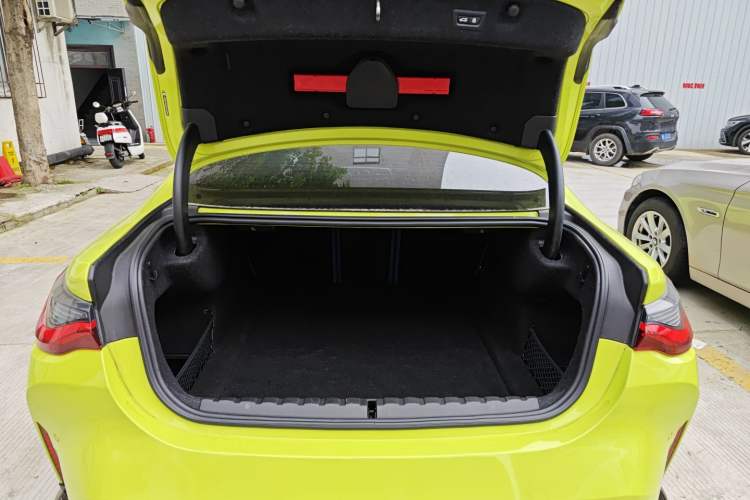 Used BMW M4 2021 M4 Coupe Thunder Edition Trunk