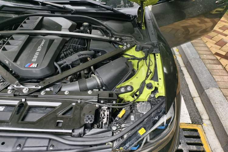 Used BMW M4 2022 M4 Coupe M xDrive Thunder Edition Engine Bay Left