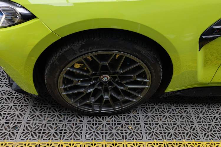 Used BMW M4 2022 M4 Coupe Thunder Edition Left Front Wheel Hub