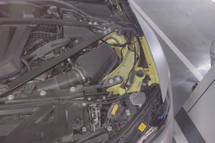 Used BMW M4 2022 M4 Coupe Thunder Edition Engine Bay Left
