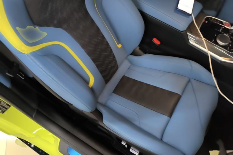 Used BMW M4 2022 M4 Coupe Thunder Edition Right Front Seat