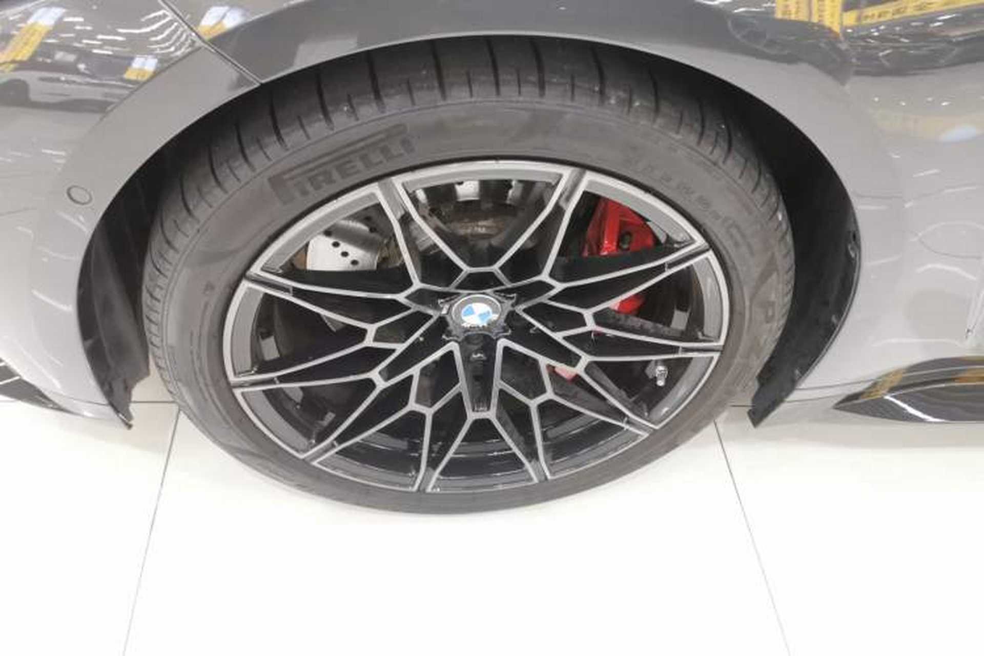 Used BMW M4 2023 M4 Coupe M xDrive Thunder Edition Left Front Wheel Hub