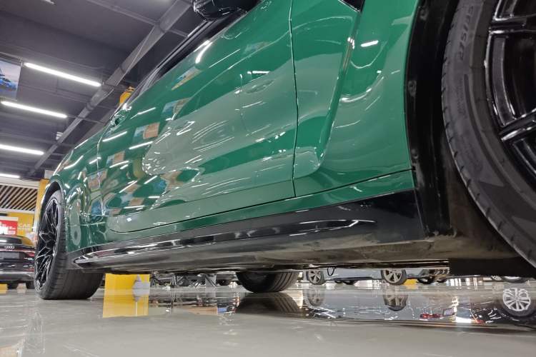 Used BMW M4 2023 M4 Coupe M xDrive Thunder Edition Right Side Sill
