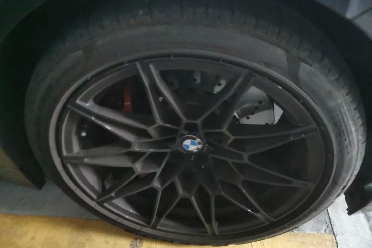 Used BMW M4 2024 M4 Coupe M xDrive Thunder Edition Right Front Wheel Hub