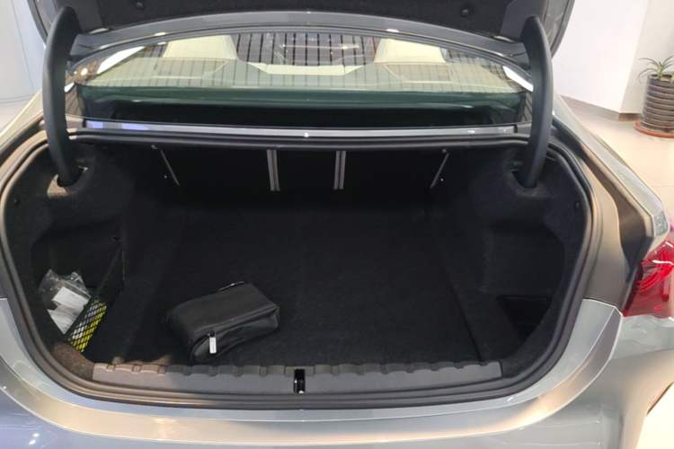 Used BMW M4 2024 M4 Coupe M xDrive Thunder Edition Trunk