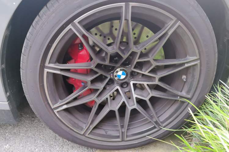 Used BMW M4 2024 M4 Coupe M xDrive Thunder Edition Right Front Wheel Hub