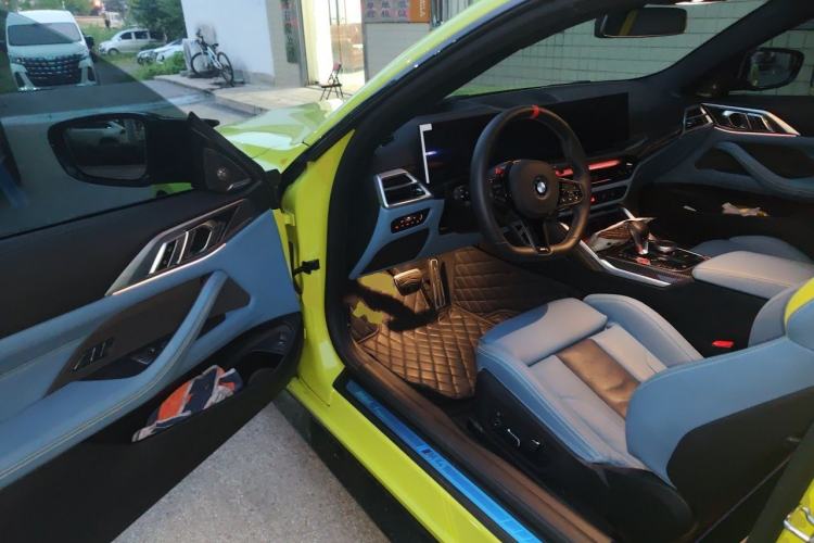Used BMW M4 2024 M4 Coupe M xDrive Thunder Edition Driver Seat