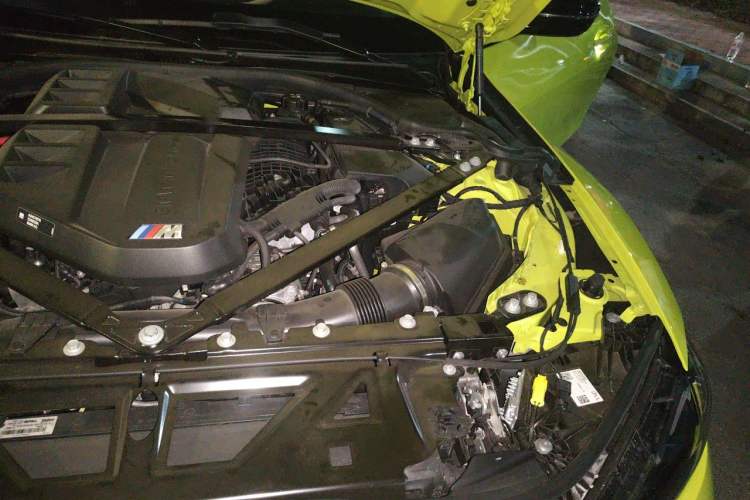 Used BMW M4 2024 M4 Coupe M xDrive Thunder Edition Engine Bay Left