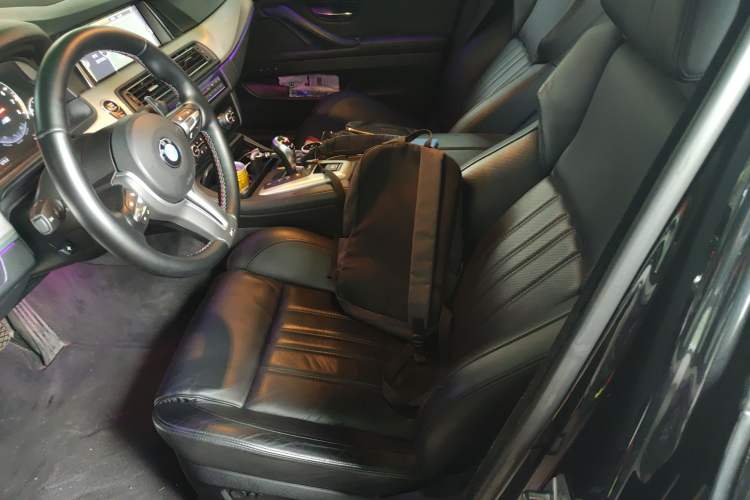 Used BMW M5 2012 M5 Left Front Seat