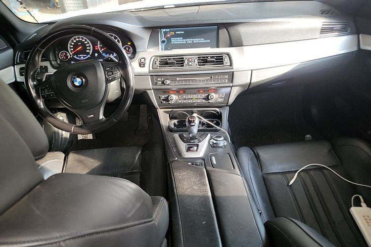 Used BMW M5 2012 M5 Center Console