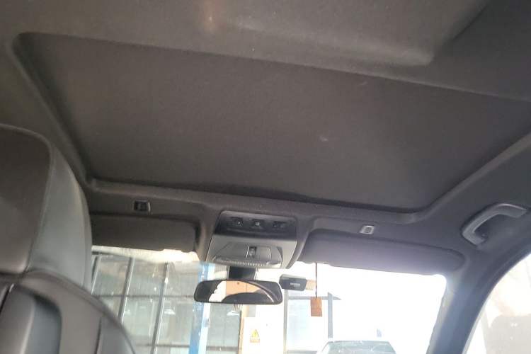 Used BMW M5 2012 M5 Headliner