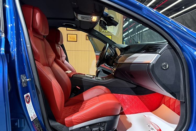 Used BMW M5 2012 M5 Interior 9