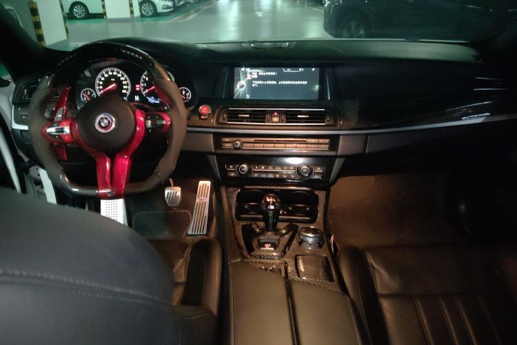 Used BMW M5 2012 M5 Center Console