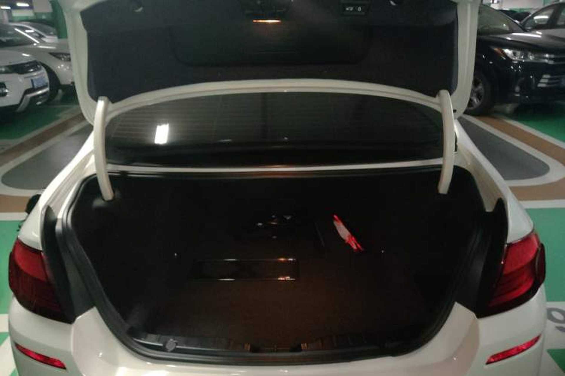 Used BMW M5 2012 M5 Trunk
