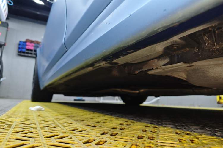 Used BMW M5 2014 M5 Chassis Rear Left