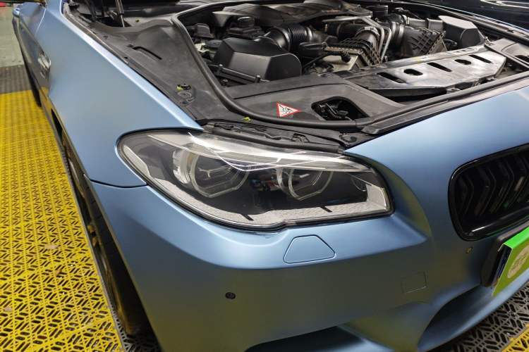 Used BMW M5 2014 M5 Right Front Headlight