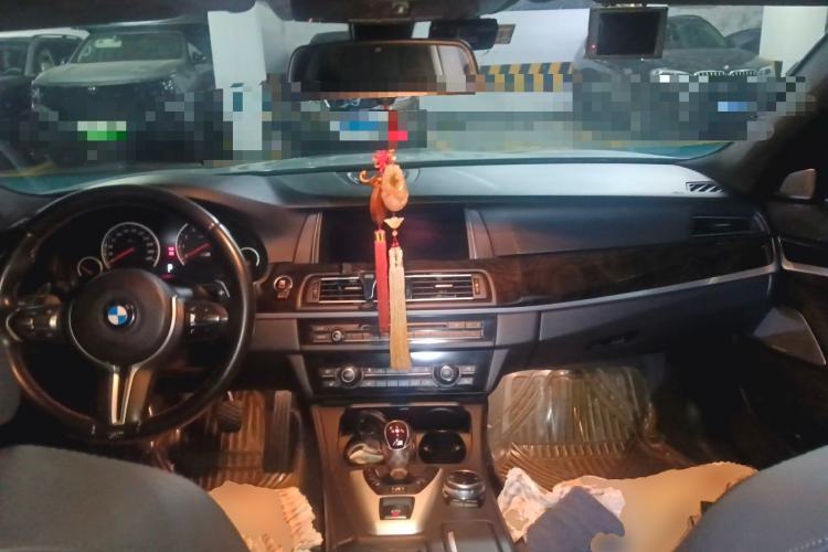 Used BMW M5 2014 M5 Center Console