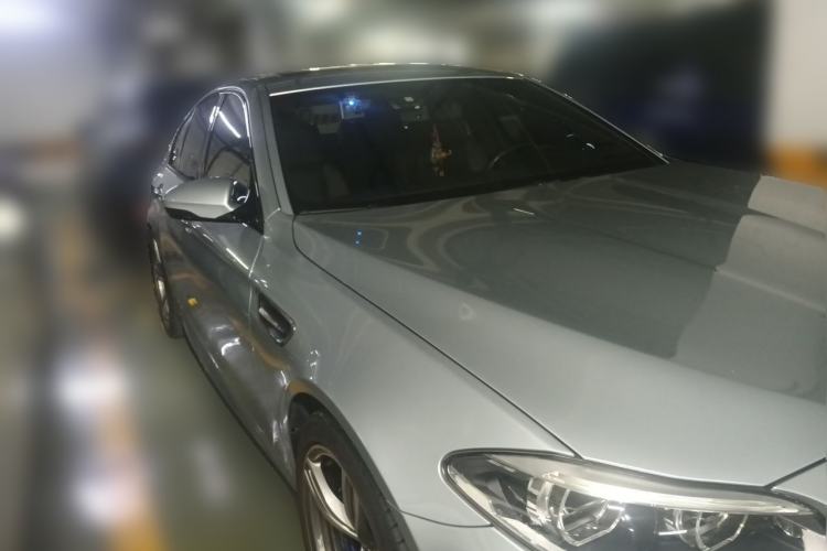 Used BMW M5 2014 M5 Front Right 45 Deg
