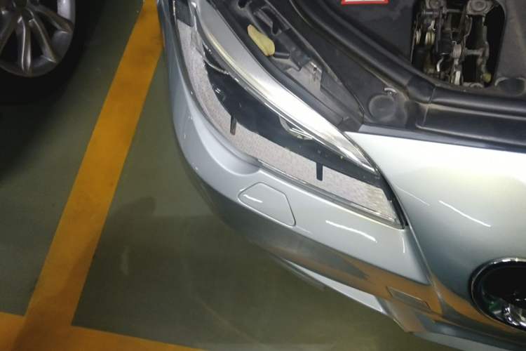 Used BMW M5 2014 M5 Right Front Headlight