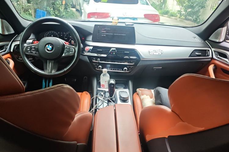 Used BMW M5 2018 M5 Center Console