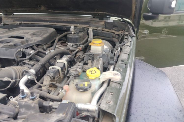 Used BMW M5 2018 M5 Engine Bay Left