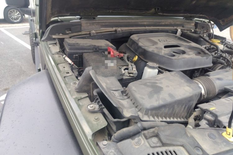 Used BMW M5 2018 M5 Engine Bay Right