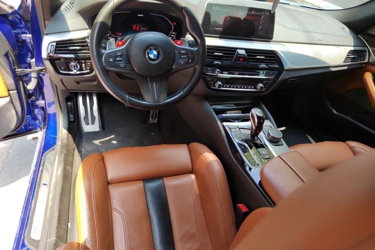 Used BMW M5 2018 M5 Center Console