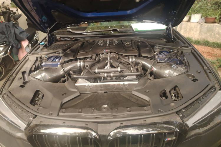 Used BMW M5 2018 M5 Engine Bay