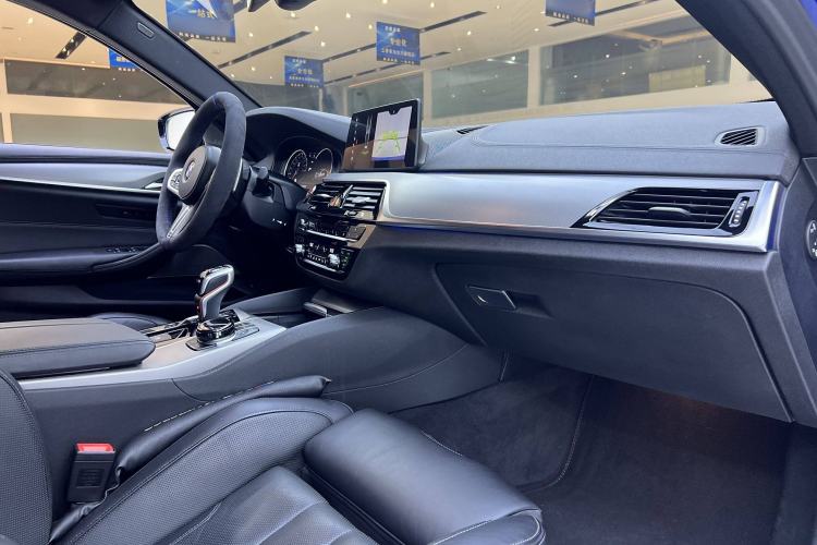 Used BMW M5 2018 M5 Interior 8