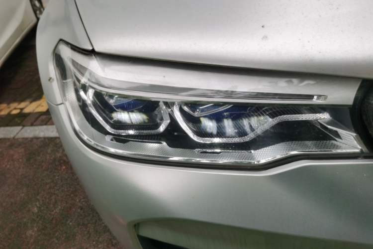 Used BMW M5 2018 M5 Right Front Headlight