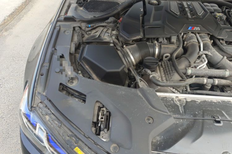 Used BMW M5 2021 M5 Engine Bay Right