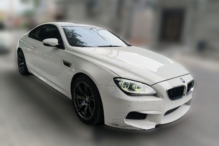 Used BMW M6 2013 M6 Coupe Front Right 45 Deg