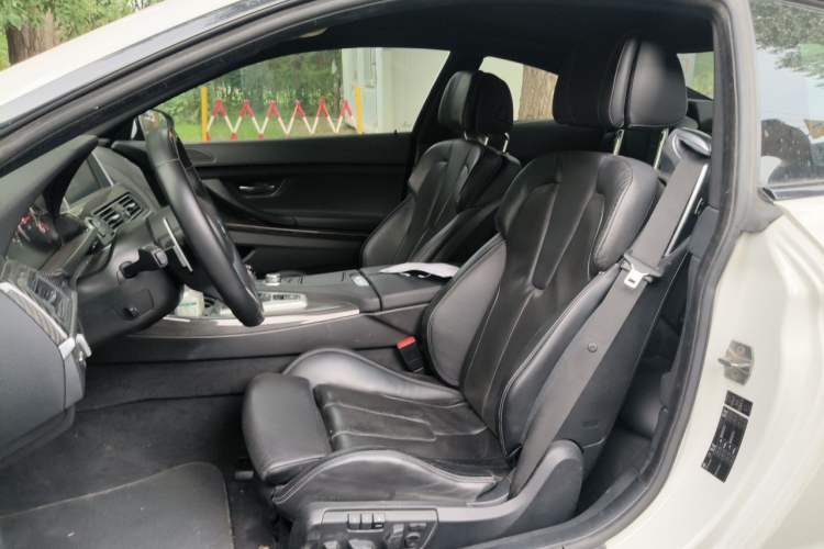 Used BMW M6 2013 M6 Coupe Left Front Seat