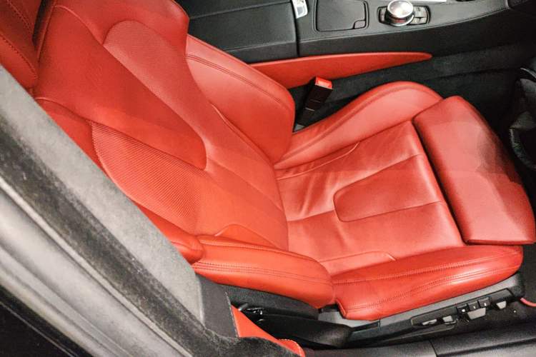 Used BMW M6 2013 M6 Gran Coupe Right Front Seat