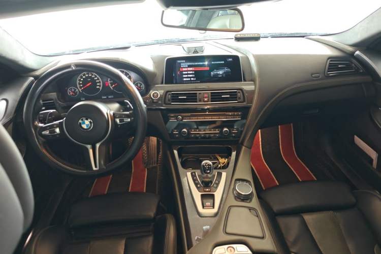 Used BMW M6 2015 M6 Gran Coupe Center Console