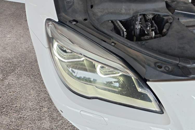Used BMW M6 2015 M6 Gran Coupe Right Front Headlight