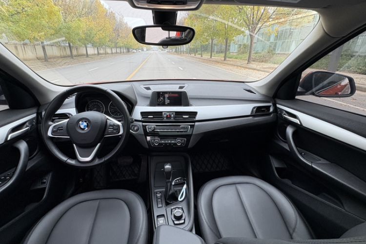 Used BMW X1 2016 sDrive18Li Premium Edition Interior 10
