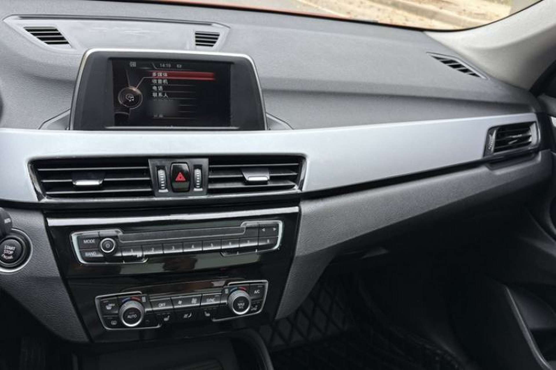 Used BMW X1 2016 sDrive18Li Premium Edition Interior 4