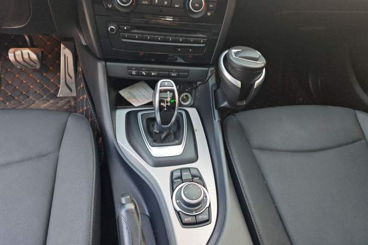 Used BMW X1 2014 sDrive18i Leading Model Interior 5