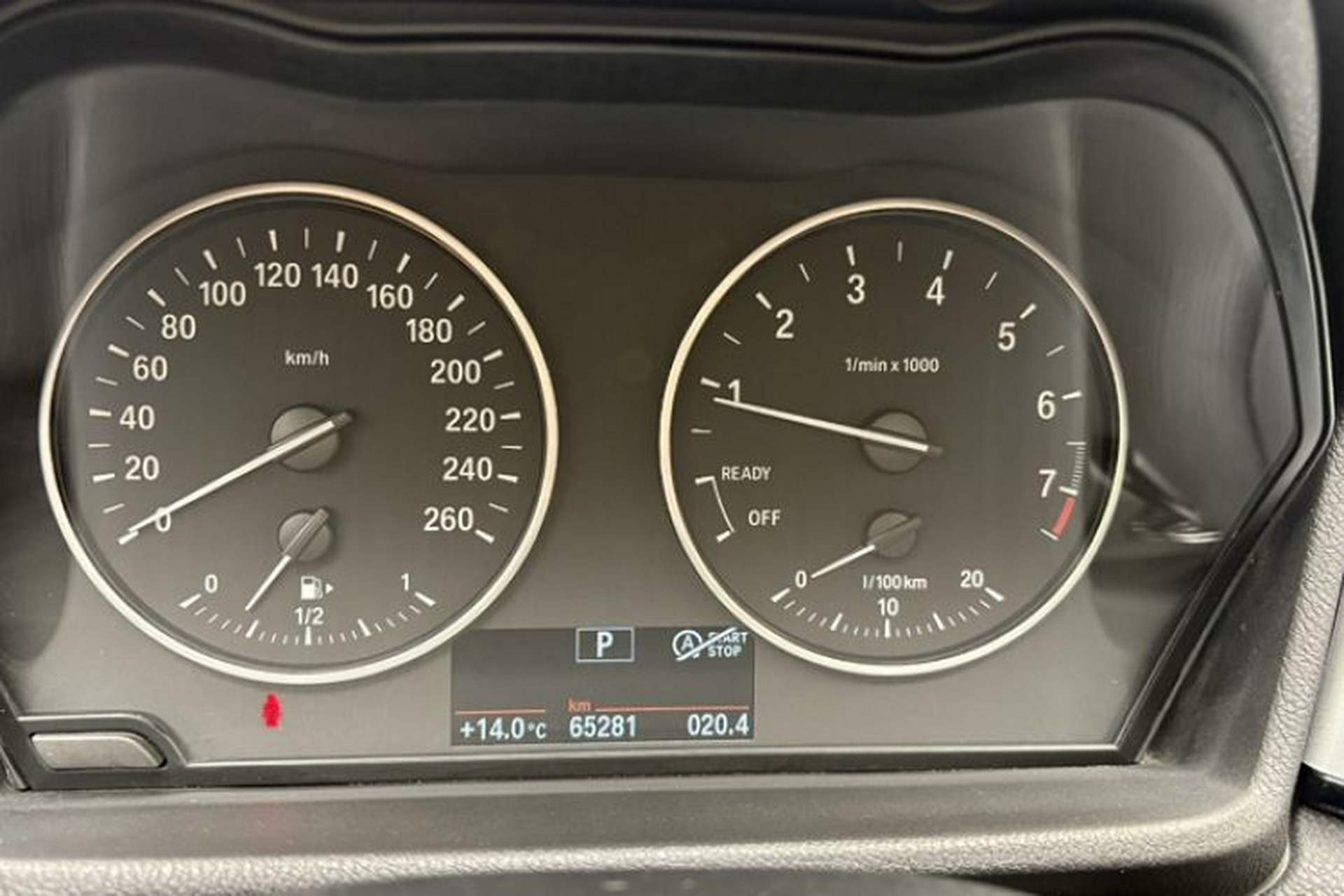 Used BMW X1 2016 sDrive18Li Premium Edition Odometer Close Up
