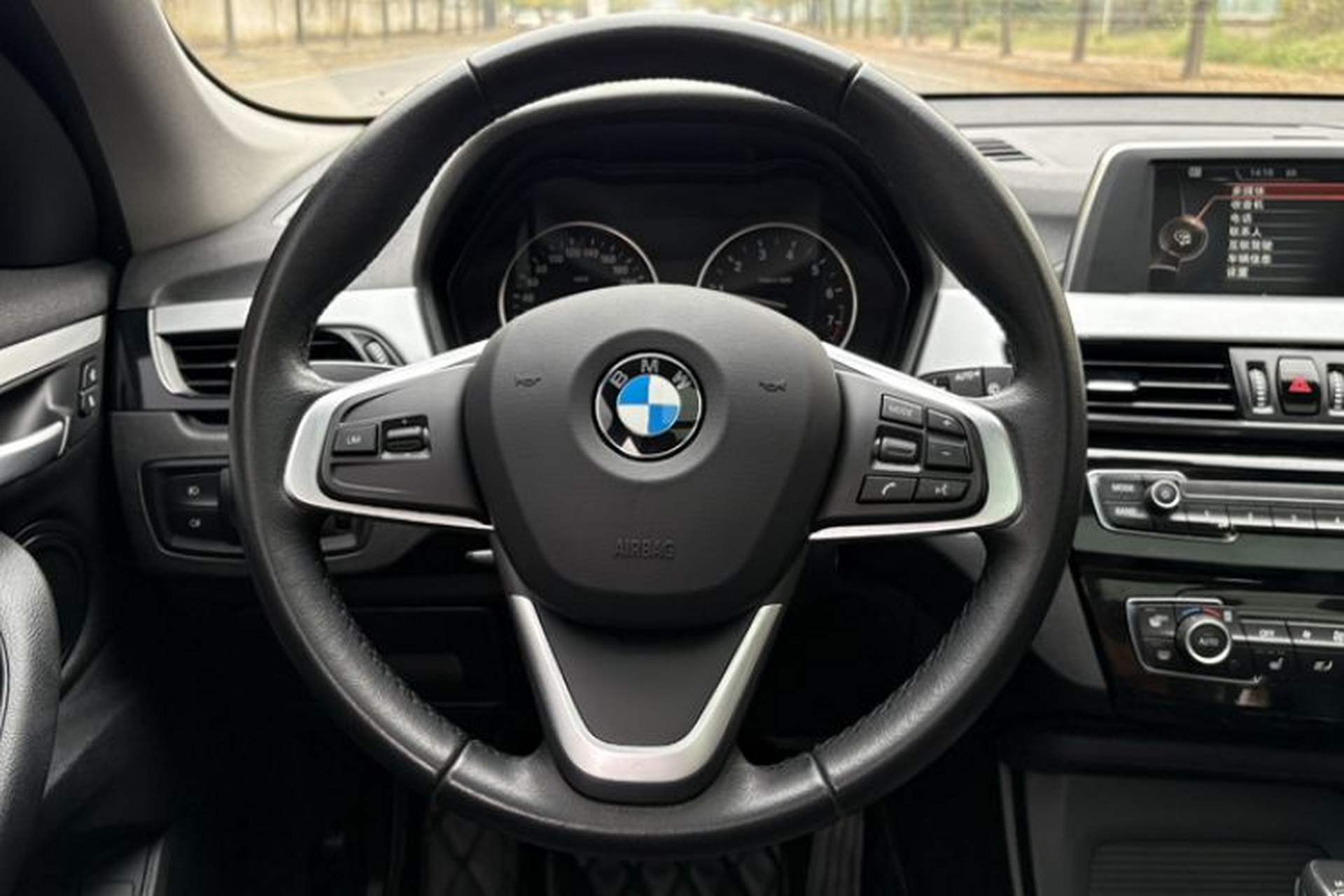 Used BMW X1 2016 sDrive18Li Premium Edition Steering Wheel