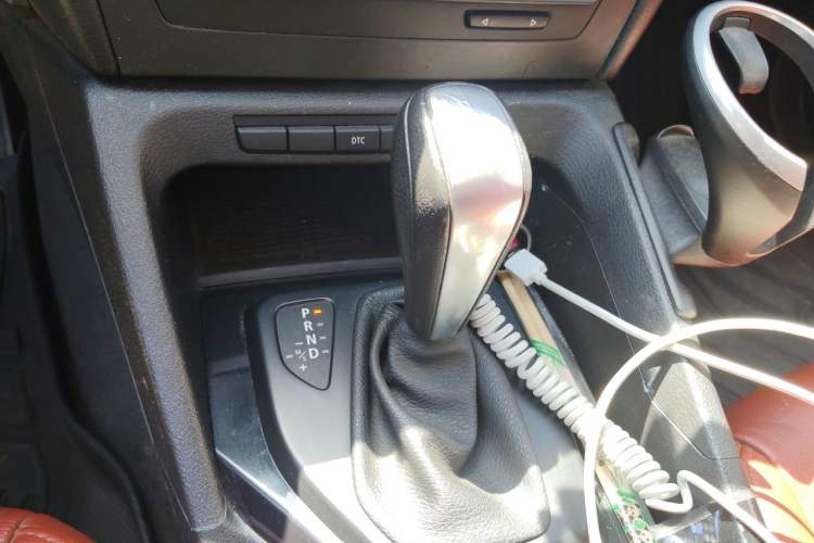 Used BMW X1 2010 xDrive25i Gear Lever