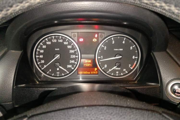 Used BMW X1 2010 sDrive18i Luxury Model Instrument Cluster