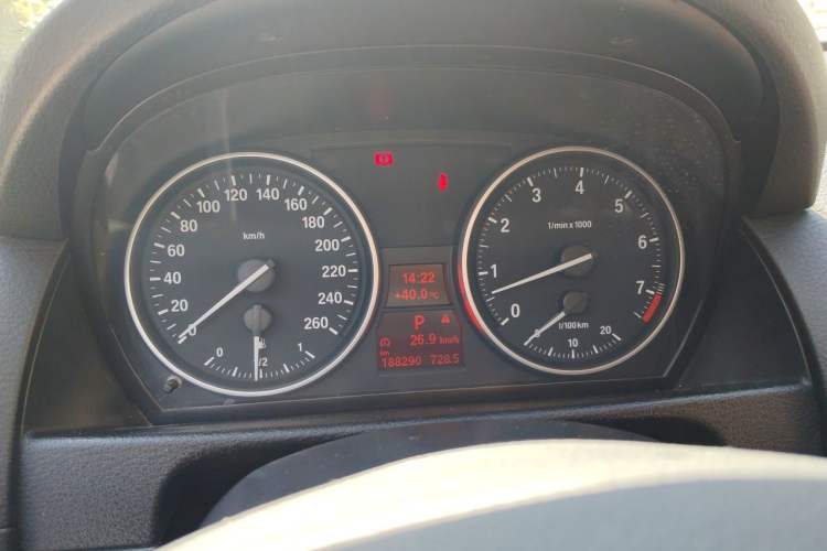 Used BMW X1 2010 xDrive25i Instrument Cluster