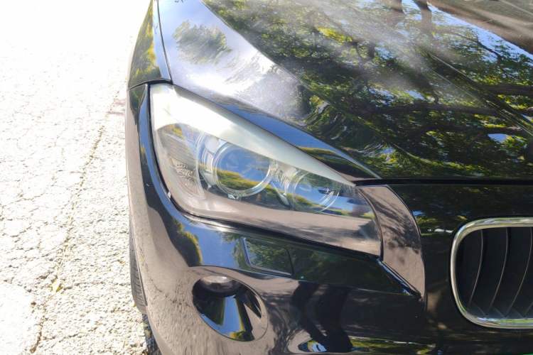 Used BMW X1 2010 xDrive25i Right Front Headlight