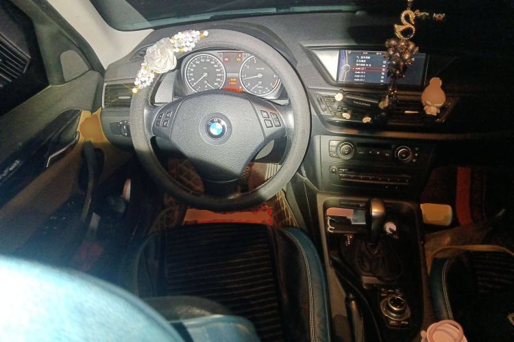 Used BMW X1 2010 sDrive18i Luxury Model Steering Wheel