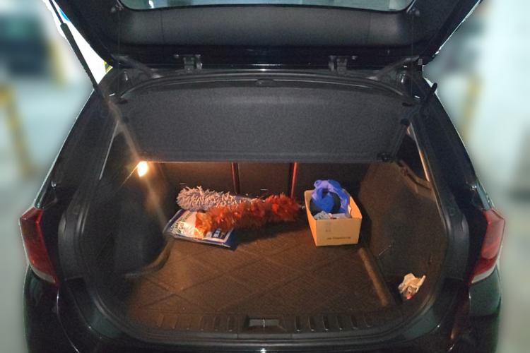 Used BMW X1 2010 sDrive18i Luxury Model Trunk