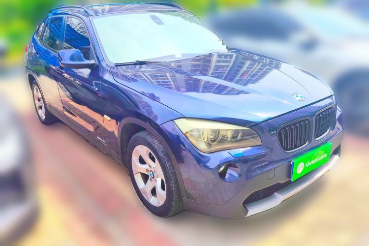 Used BMW X1 2010 sDrive18i Luxury Model Front Right 45 Deg