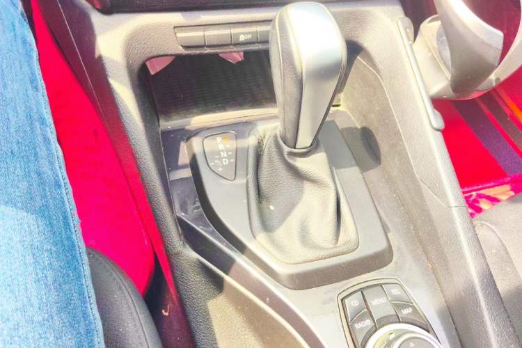 Used BMW X1 2010 sDrive18i Luxury Model Gear Lever