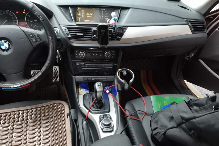 Used BMW X1 2010 sDrive18i Luxury Model Audio And AC Panel